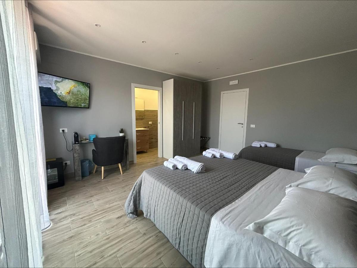 Aqua B&B - Rooms And Apartments Milazzo Exterior foto